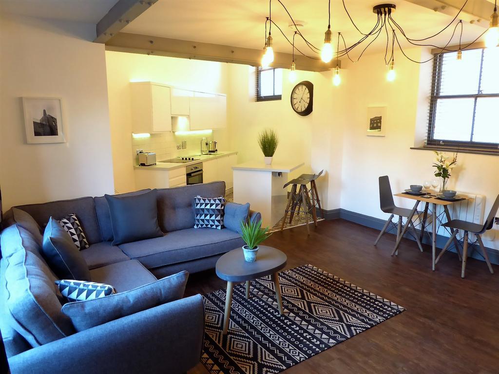 Stables At The Coach House Apartments 리즈 외부 사진