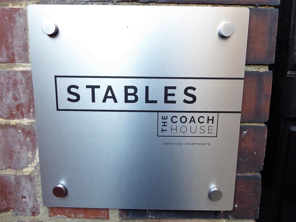 Stables At The Coach House Apartments 리즈 외부 사진